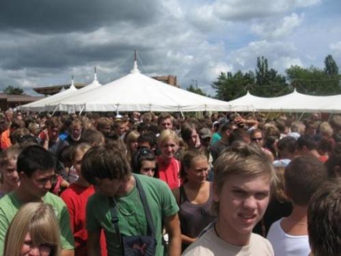 taize crowd:Pentecost