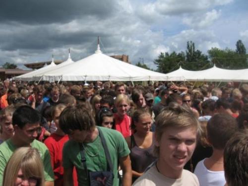 taize crowd:Pentecost